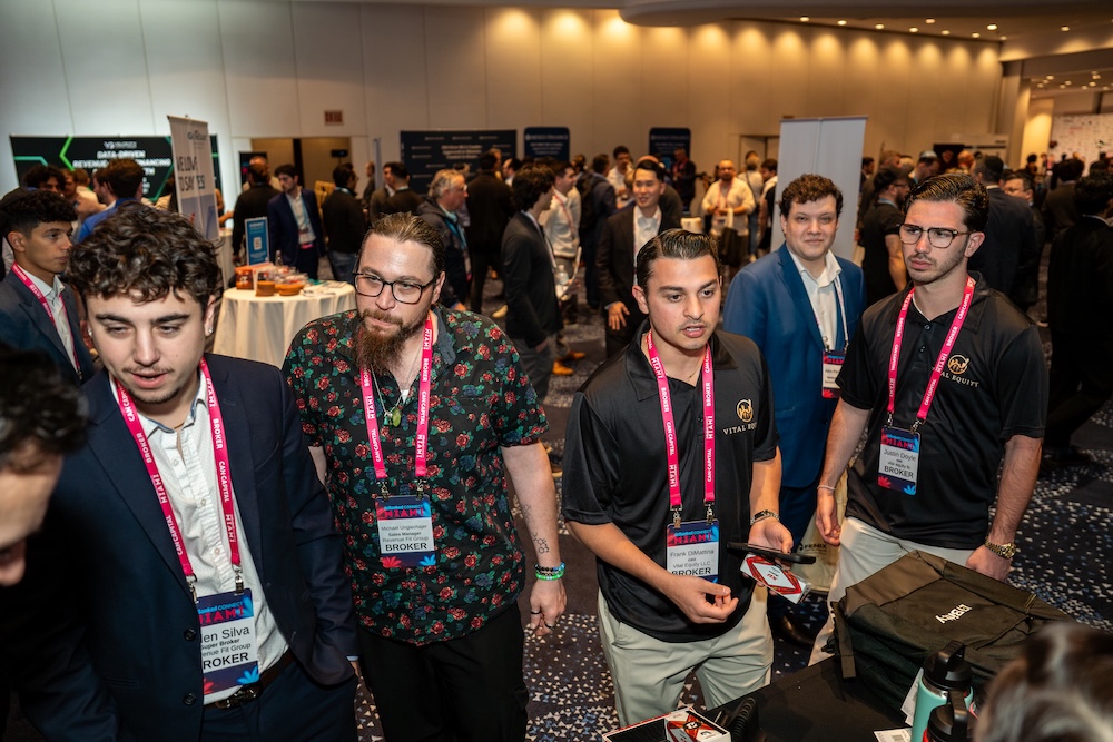 deBanked CONNECT MIAMI 2026